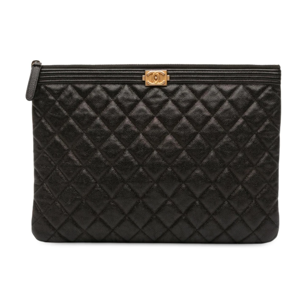 Chanel Vintage Women's Black Pre-Owned Quilted Zip Pouch
