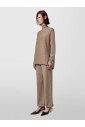 pull-a-col-roule-en-tricot