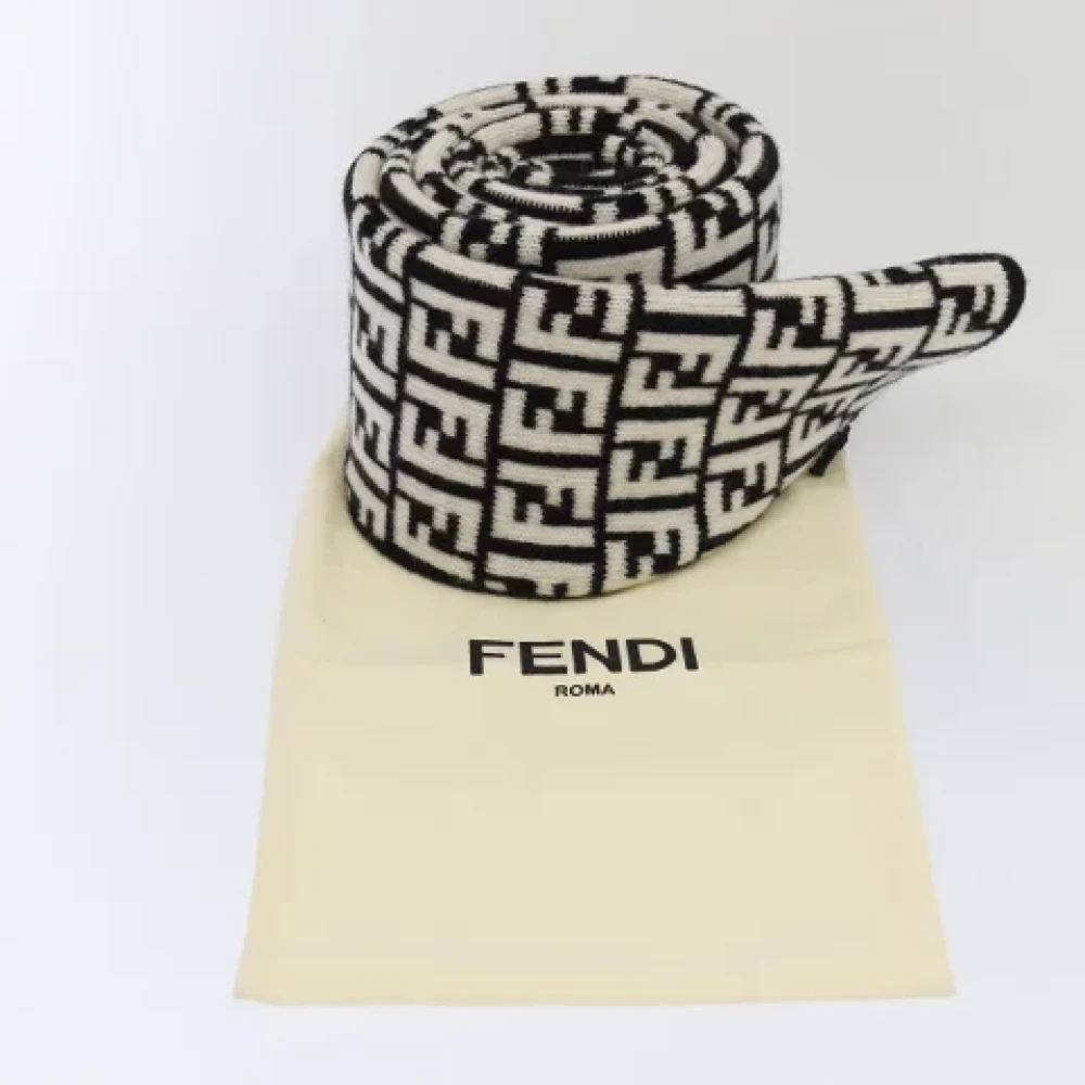Fendi Vintage Pre-owned Wool scarves Black Dames