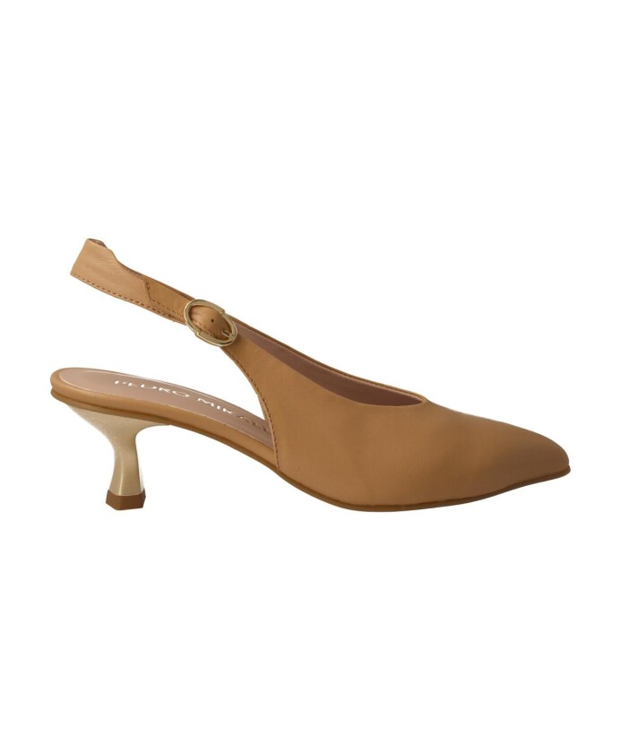 chaussure-slip-on-femme-camel-avec-boucle