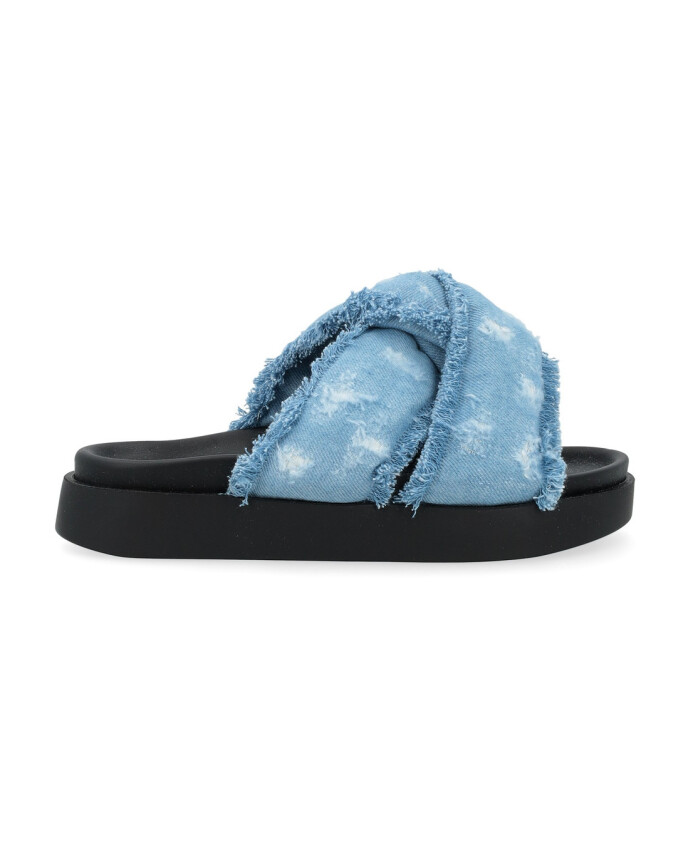 crossed-jeans-sliders