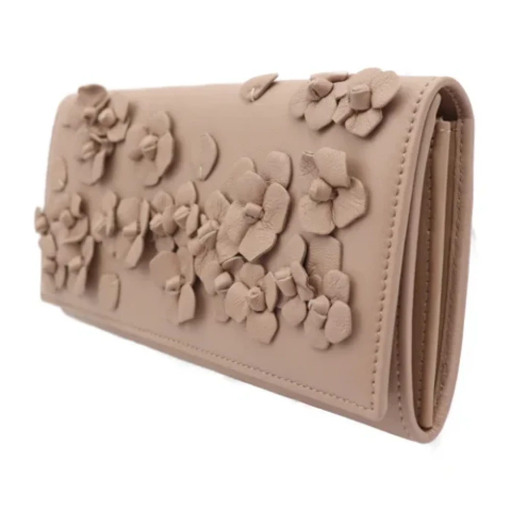 Valentino Vintage Pre-owned Leather wallets Beige Dames