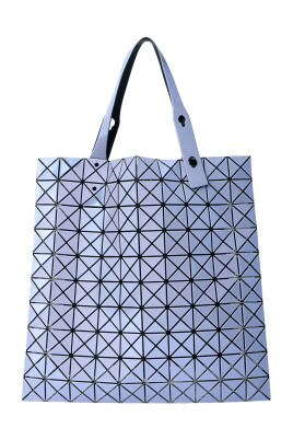 sac-fourre-tout-avec-carreaux-triangulaires-signature