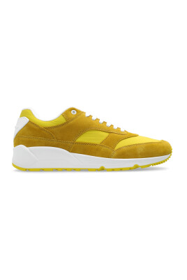 bump-sneakers
