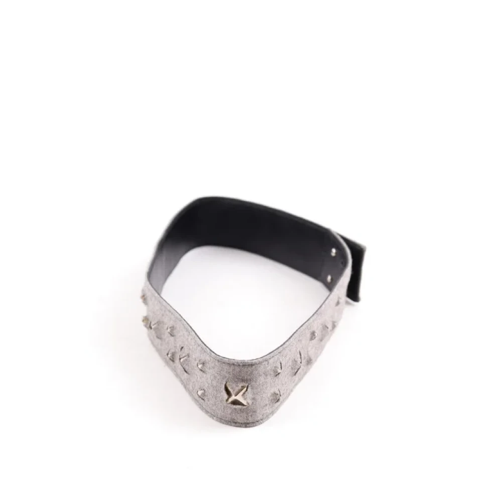 Yves Saint Laurent Vintage Pre-owned Leather belts Gray Dames