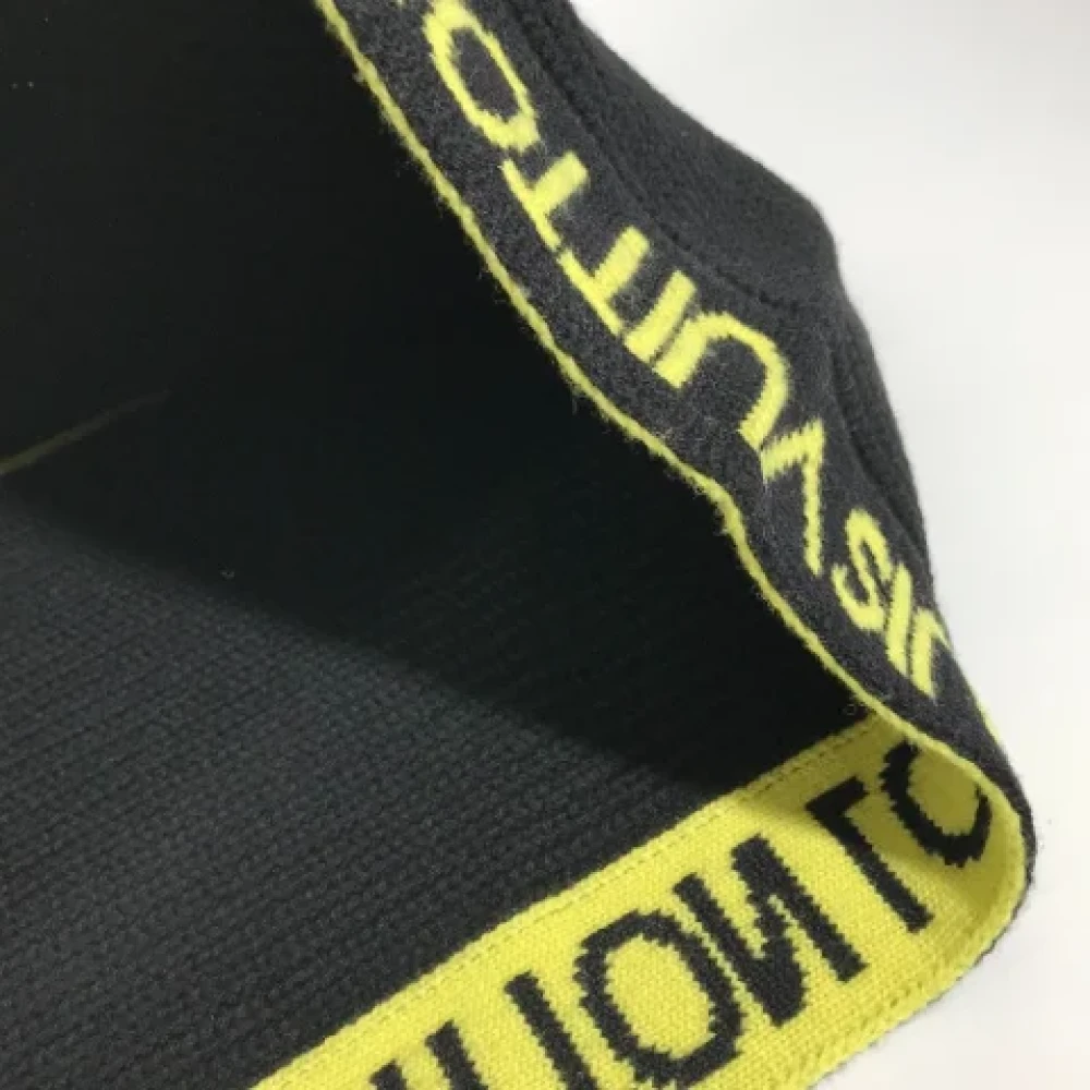 Louis Vuitton Vintage Pre-owned Wool scarves Black Dames