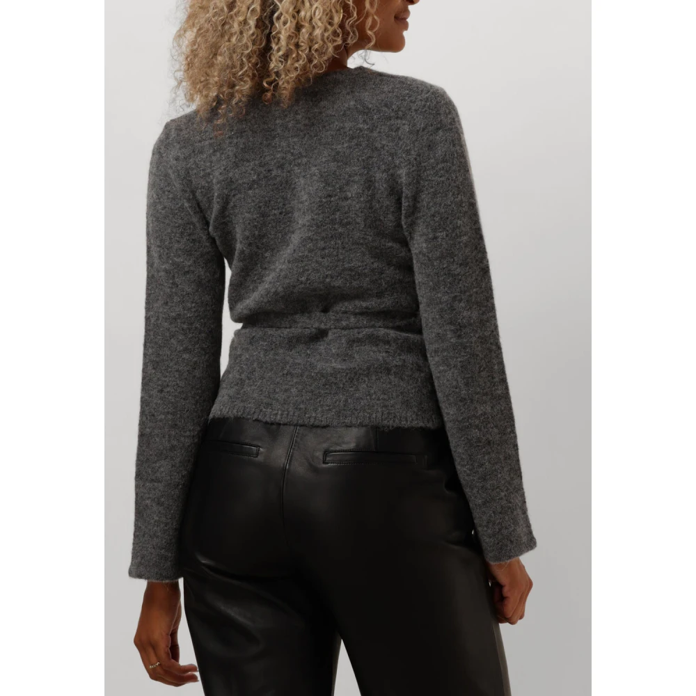 Envii Grijze V-Strikvest voor Stijlvol Comfort Gray Dames