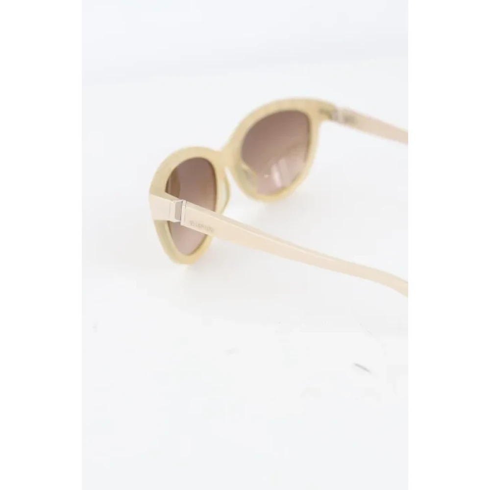 Valentino Vintage Pre-owned Plastic sunglasses Beige Dames