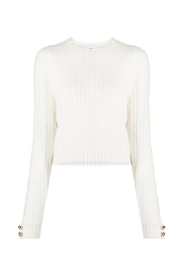 stylish-sweaters-for-a-chic-look