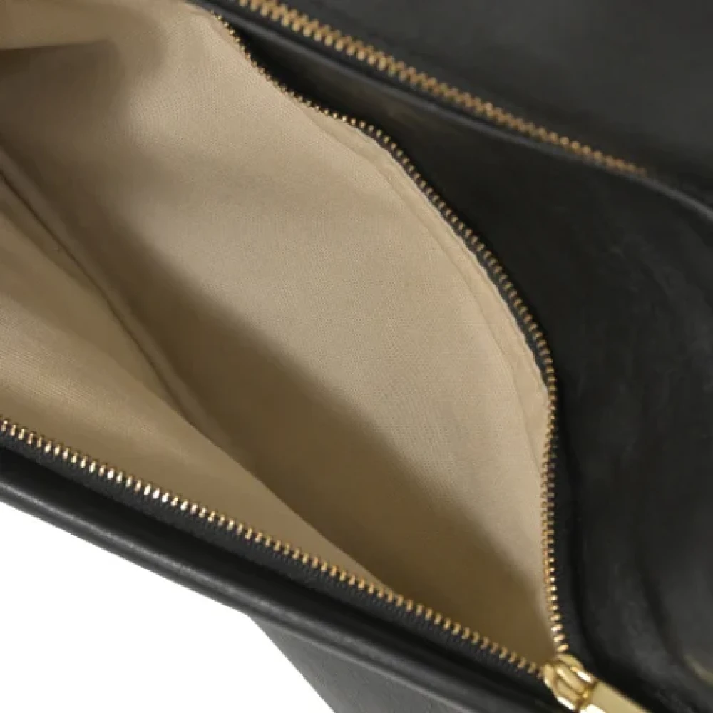Givenchy Pre-owned Leather shoulder-bags Black Dames