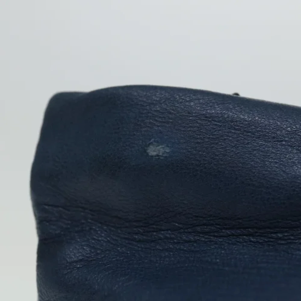 Loewe Pre-owned Leather clutches Blue Dames