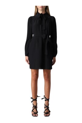 robe-mini-en-soie-noire-avec-papillon