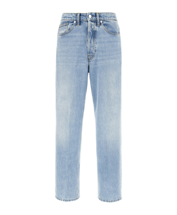jeans-en-denim-classiques-pour-un-usage-quotidien