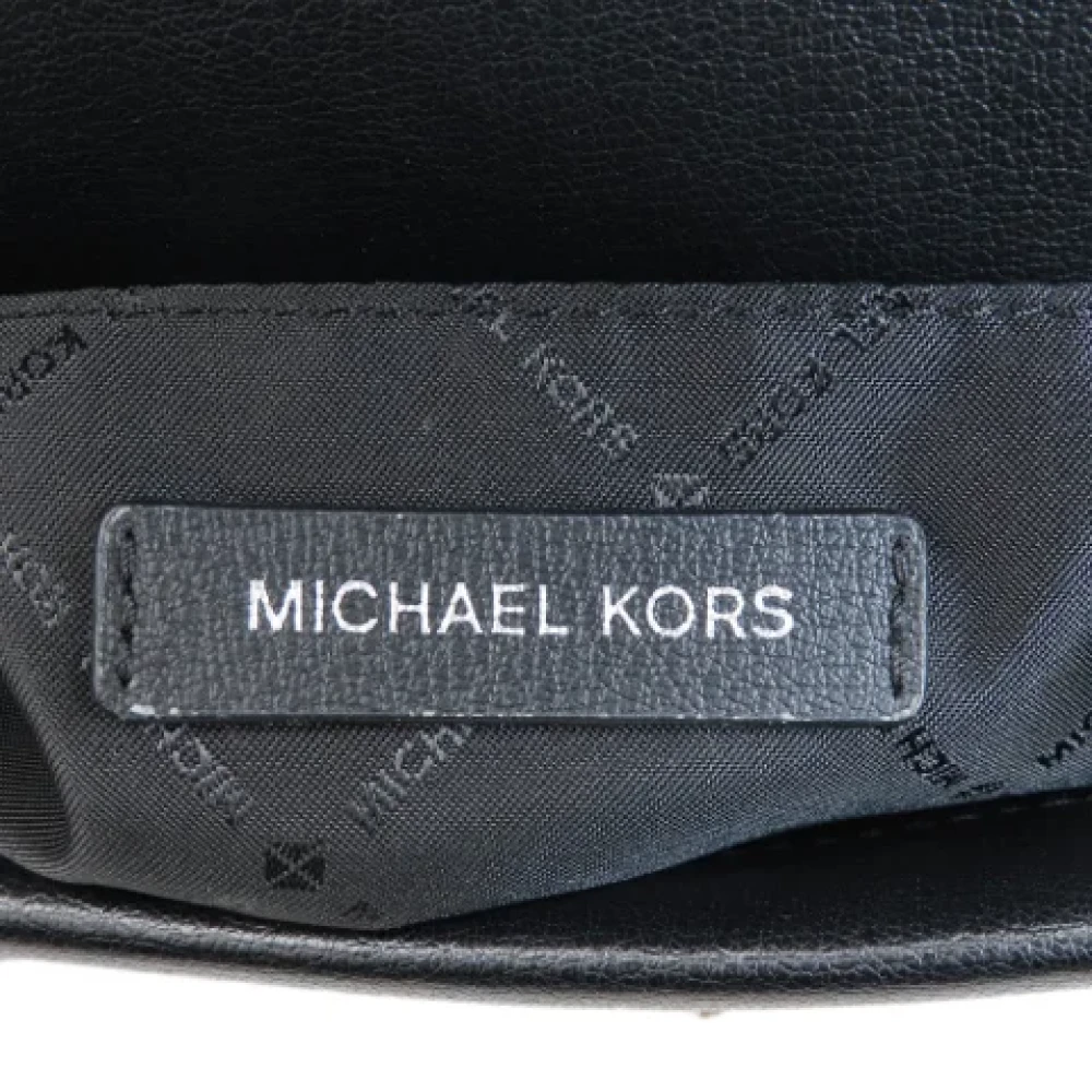 Michael Kors Pre-owned Canvas shoulder-bags Black Dames