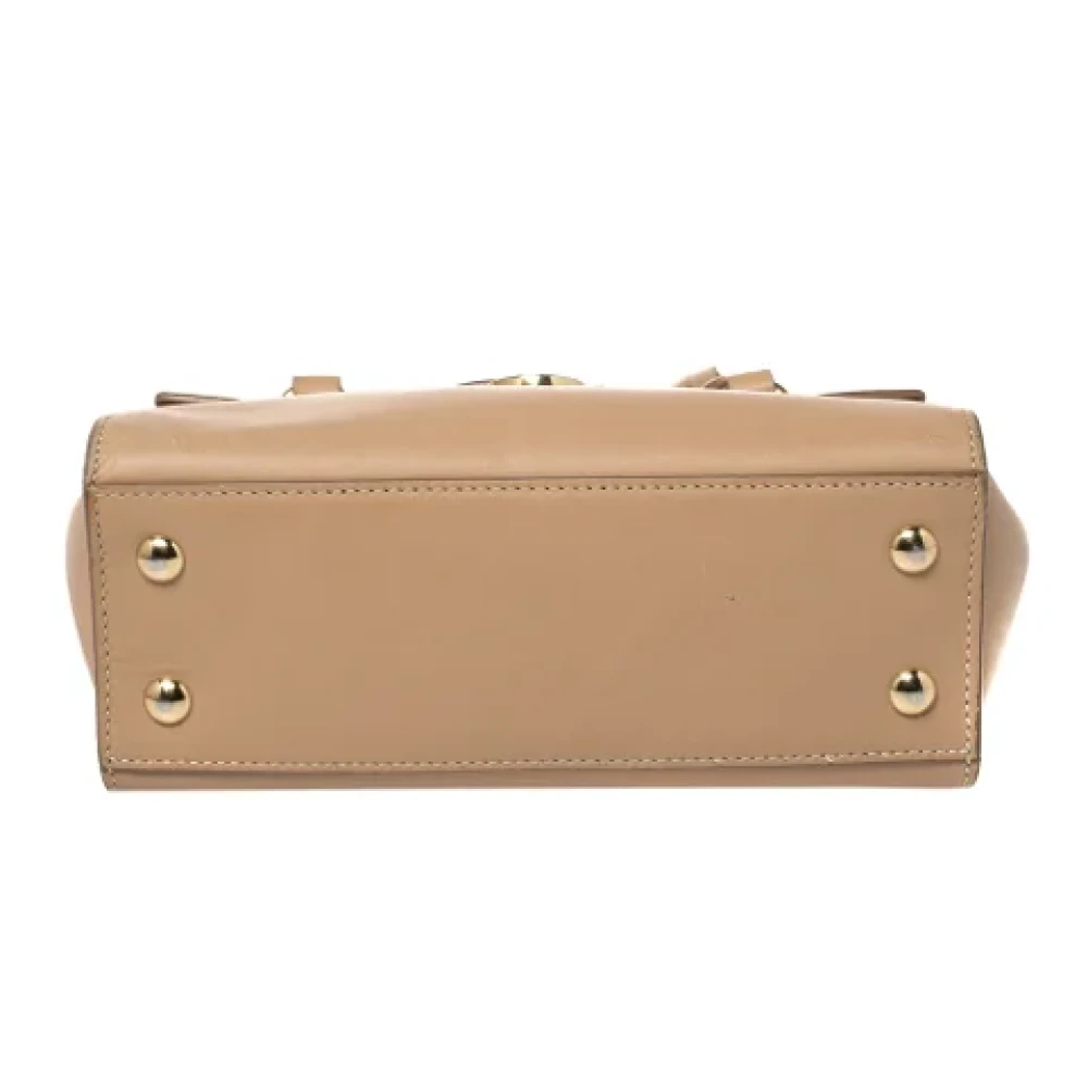 Salvatore Ferragamo Pre-owned Leather handbags Beige Dames