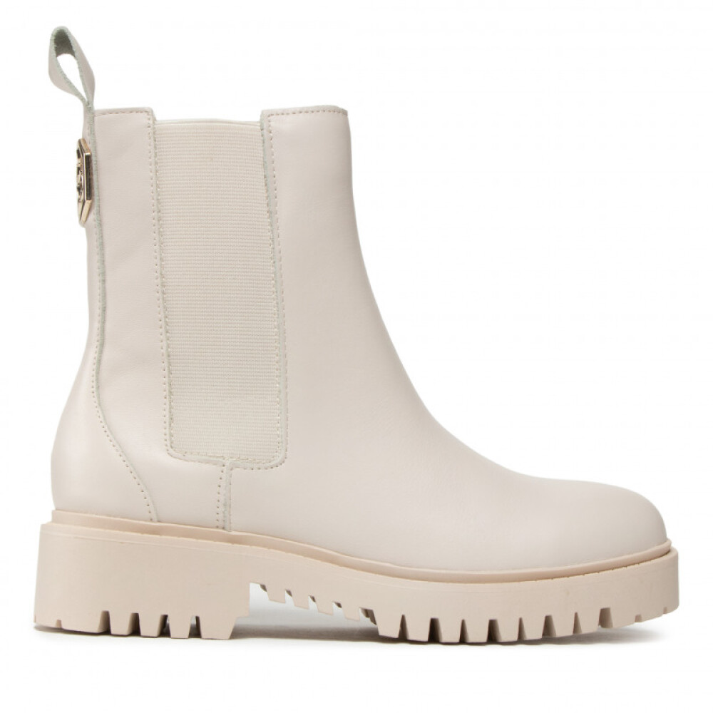 Guess Chelsea Boots Shop Chelsea Boots from Guess online at Miinto