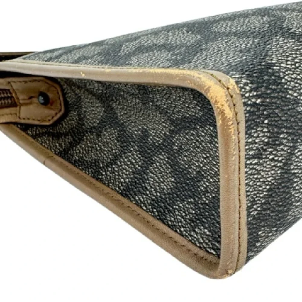 Yves Saint Laurent Vintage Pre-owned Leather clutches Brown Dames