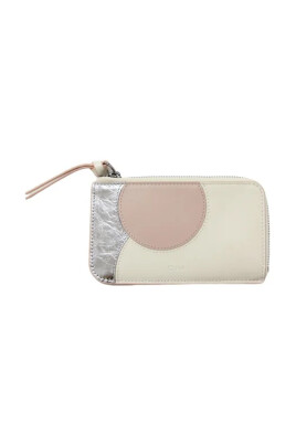 pre-owned-plastic-wallets