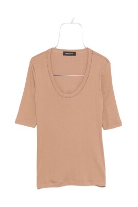 camel-sweater-true-to-size