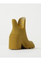 bottes-de-cheville-en-caoutchouc-beige