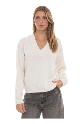 Cashmere Silk V-Neck Pullover