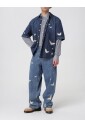 chemise-boutonnee-poussiere-intemporelle