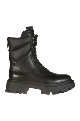 lace-up-boots