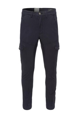 pantalon-cargo-slim-fit