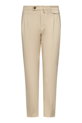 beige-chinos-with-concealed-closure
