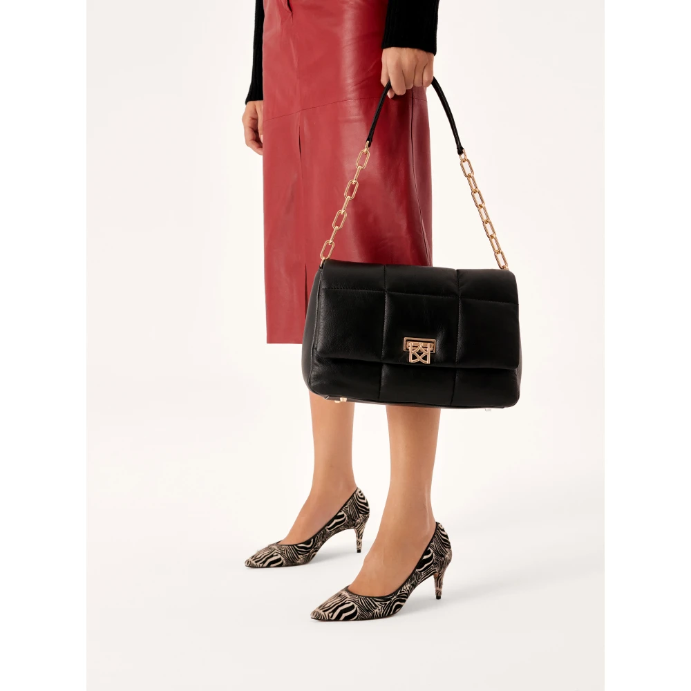 Kazar Zachte leren klep handtas Black Dames