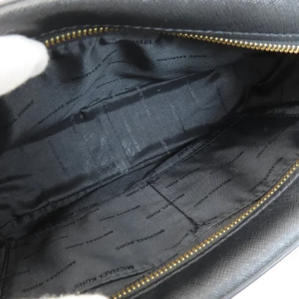 Michael Kors Pre-owned Fabric shoulder-bags Black Dames