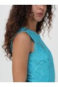 robe-midi-en-dentelle-bleue