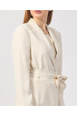 veste-blanche-lait-avec-revers
