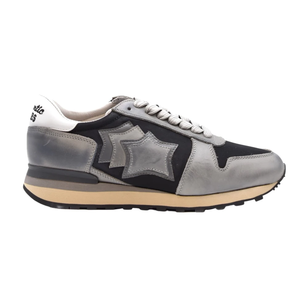 Shoes > Sneakers - - Atlantic Stars - Modalova
