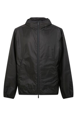 veste-technique-noire-avec-details-elastiques
