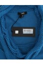 blue-knit-sweater-with-round-neck