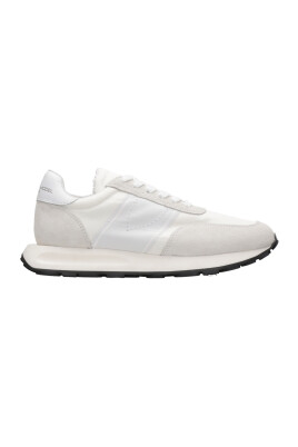 sneakers-blanches-avec-semelle-en-caoutchouc