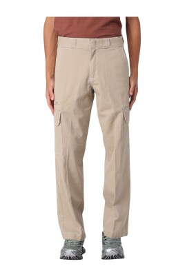 relaxed-fit-cargo-pants