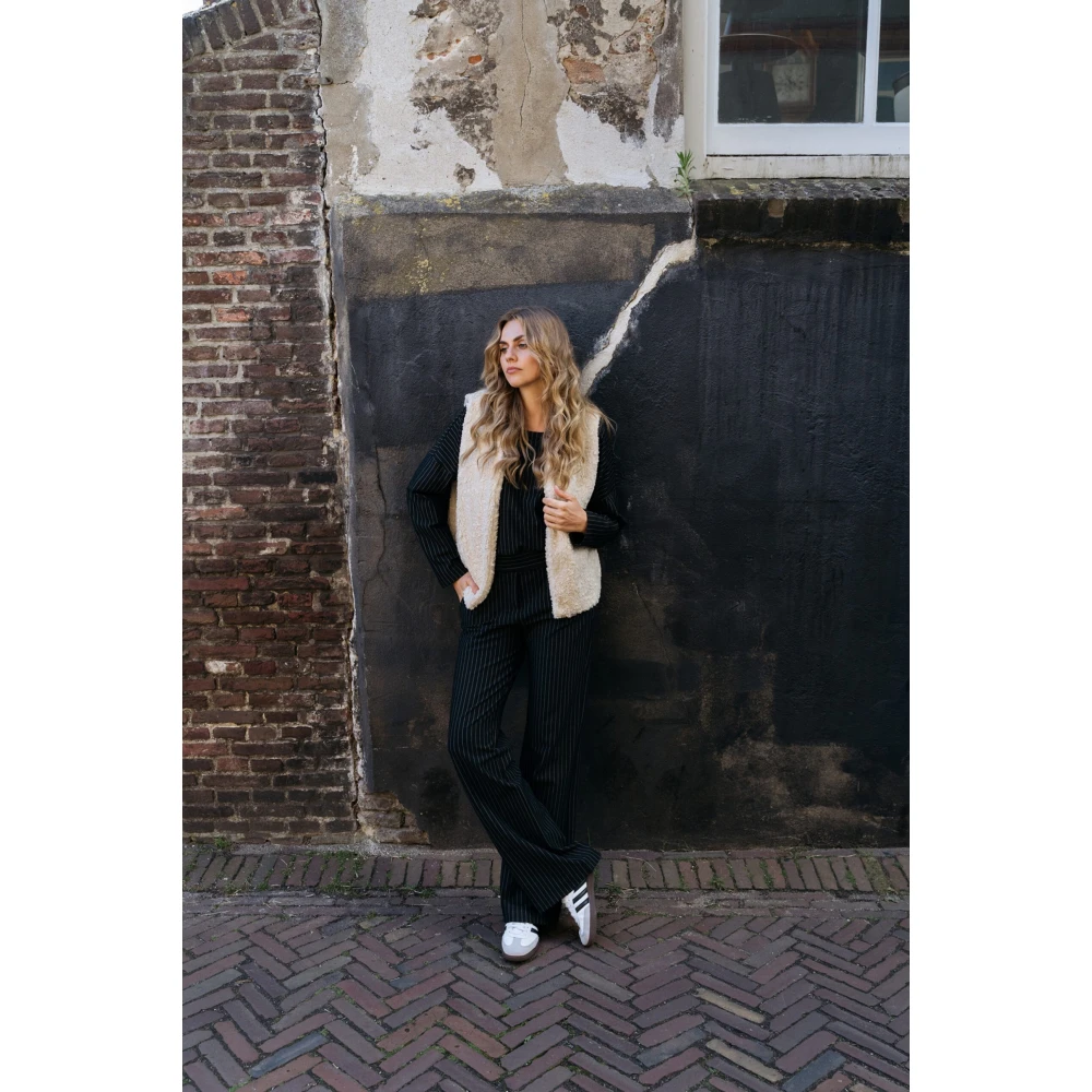 &Co Woman Moulante Top à Manches Longues en Tricot Black Dames