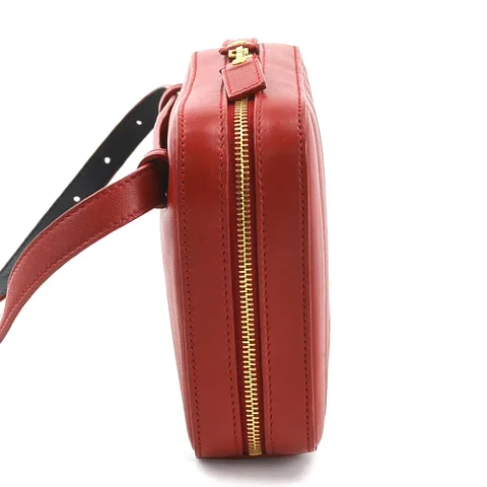 Saint Laurent Vintage Pre-owned Leather shoulder-bags Red Dames