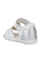 sandales-blanches-pour-filles-enfants