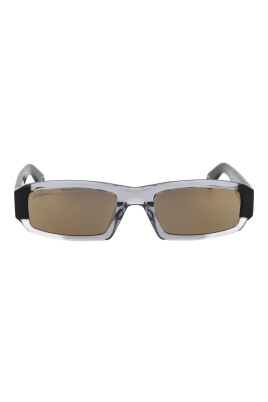 stylish-sunglasses-for-a-chic-look