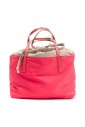 tijdloze-elegantie-handtas-shopping-model