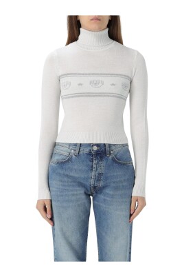white-knit-sweater-flirting-style