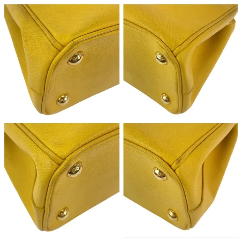 Prada Vintage Pre-owned Leather totes Yellow Dames