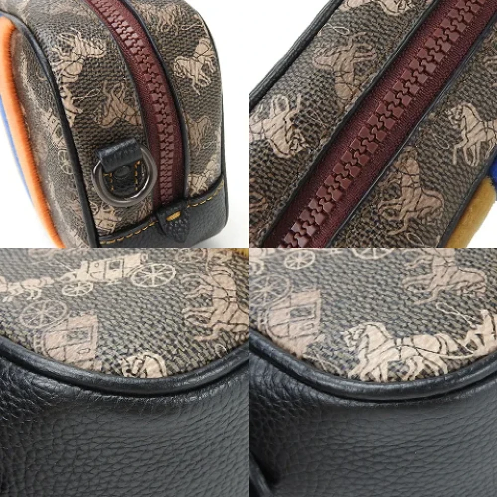 Coach Pre-owned Plastic shoulder-bags Black Dames