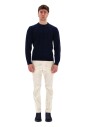 pull-en-cachemire-bleu-avec-empiecements-en-daim