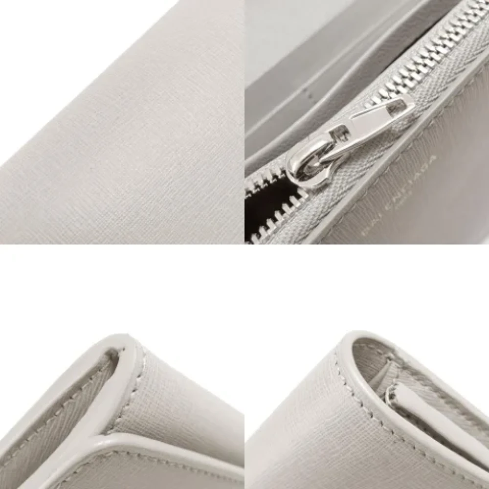 Balenciaga Vintage Pre-owned Leather wallets Gray Dames
