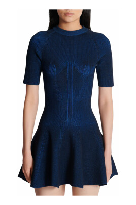 robe-trapeze-courte-en-maille