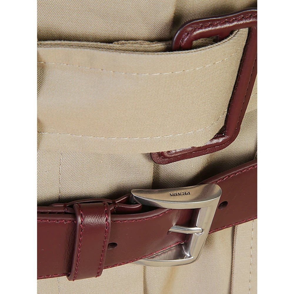 Prada Zand Bermuda Shorts Verhoog Zomergarderobe Beige Dames